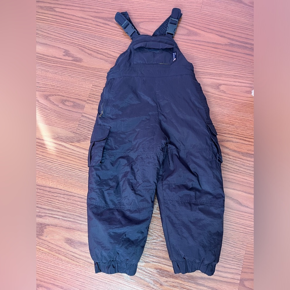 London Fog boy’s snow bib pants. Navy blue. Size 4
